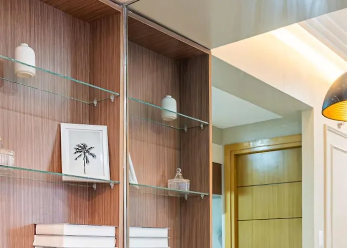Apartment 200mbps Wifi, Luxury Near Ayala