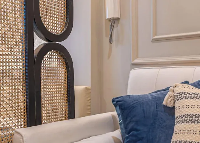 200mbps Wifi, Luxury Near Ayala Apartment *