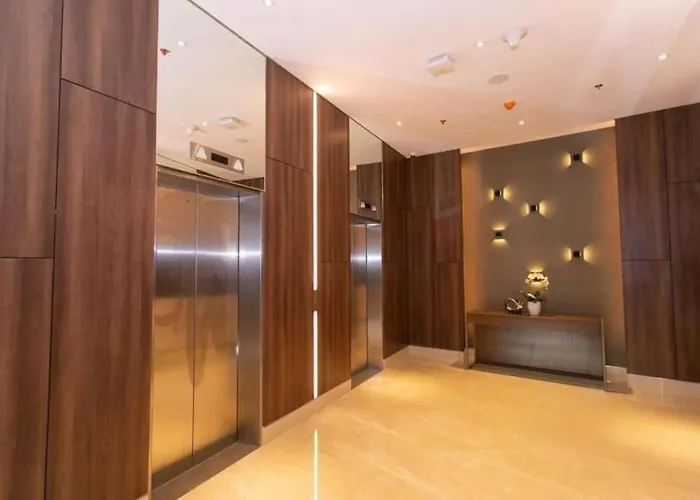 200mbps Wifi, Luxury Near Ayala Apartment *